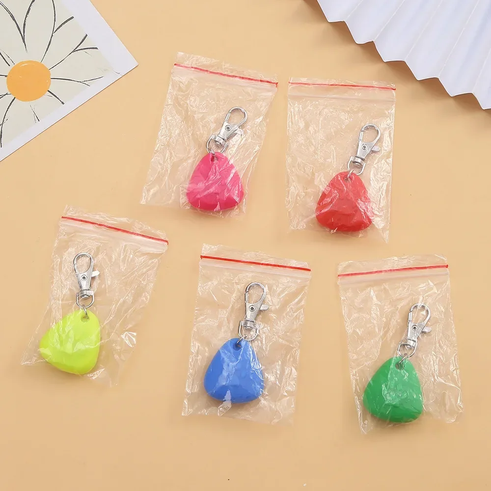 Silicone Triangle Pendant Luminous Pendant for Walking Dogs At Night, Anti Lost Light, Outdoor Warning Light, Pet Supplies - Imagen 6